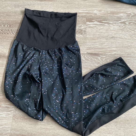 Motherhood Maternity Pants - Motherhood Maternity workout tights